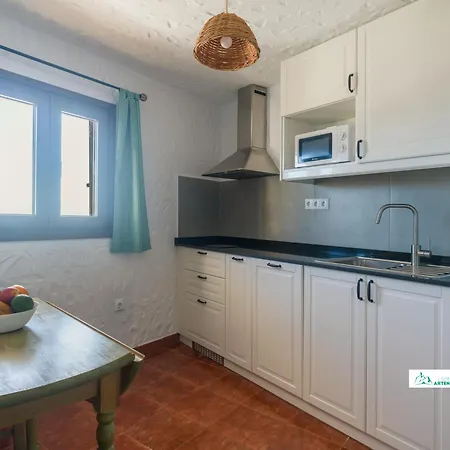 Living - Nature Adults Only 아르테나라