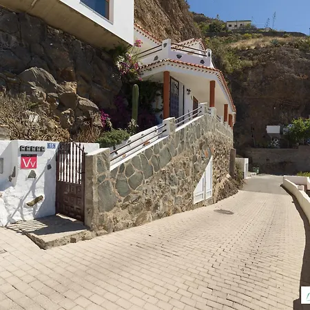 Living - Nature Adults Only * 아르테나라